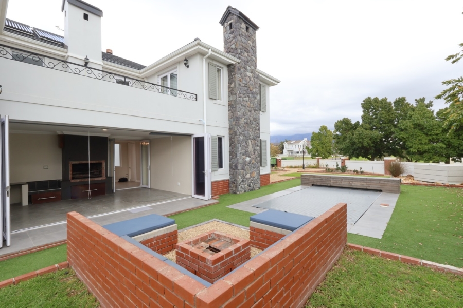 4 Bedroom Property for Sale in Val De Vie Estate Western Cape